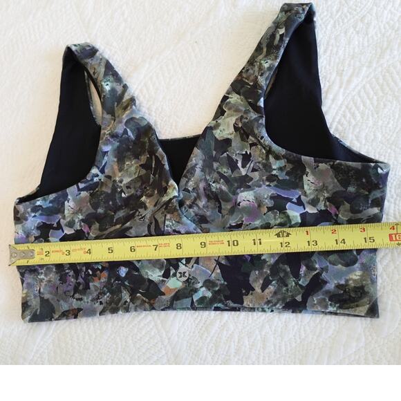 Sports / Yoga/ Bra /abstract color design - Picture 3 of 4